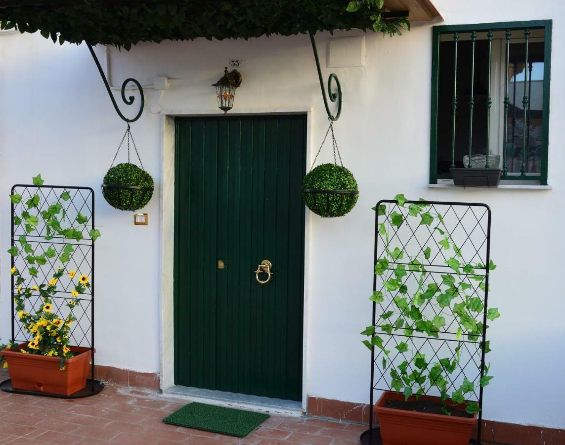 Casa Vacanze Sapienza 29 Napoli Esterno foto