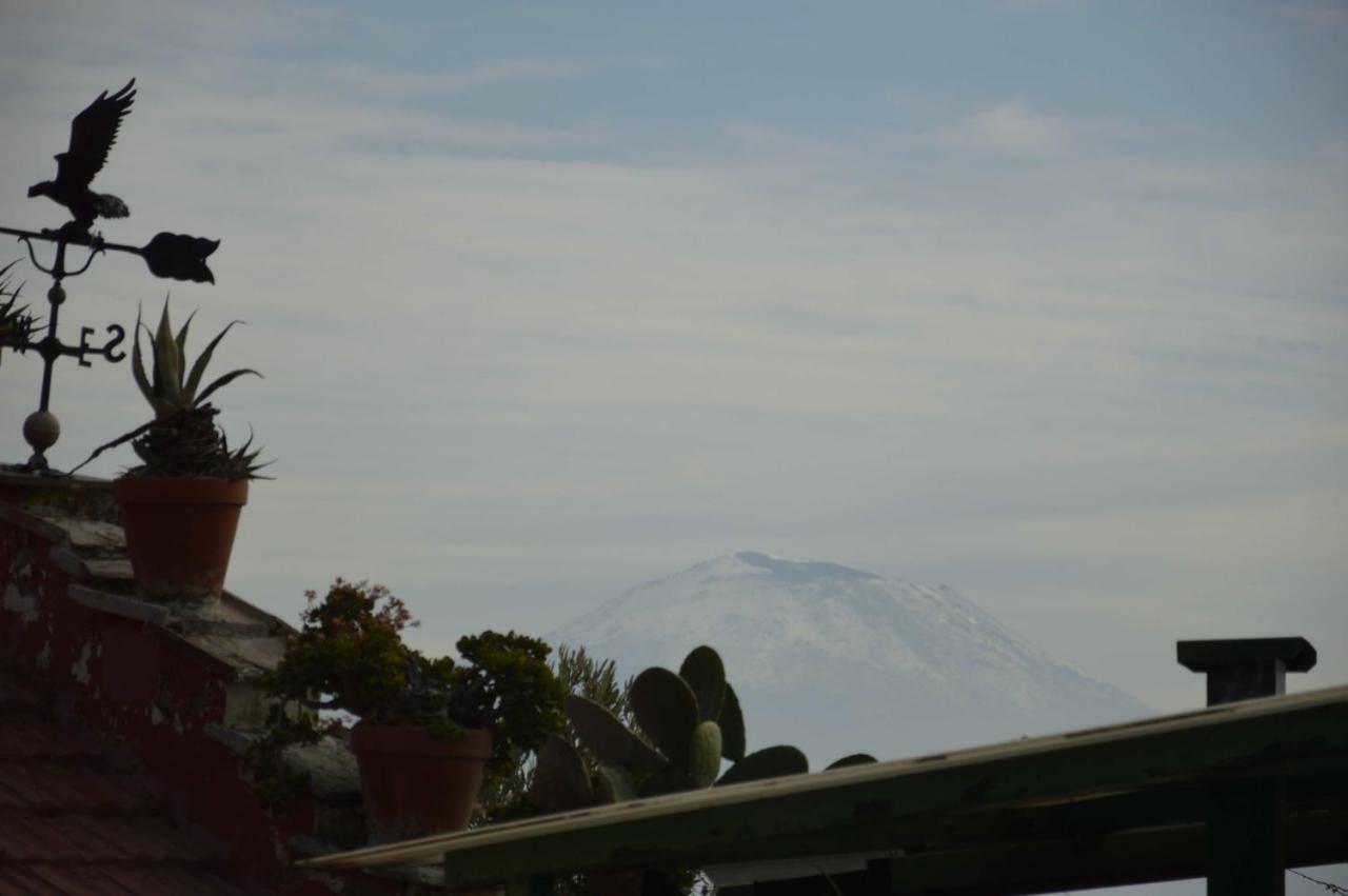 Casa Vacanze Sapienza 29 Napoli Esterno foto