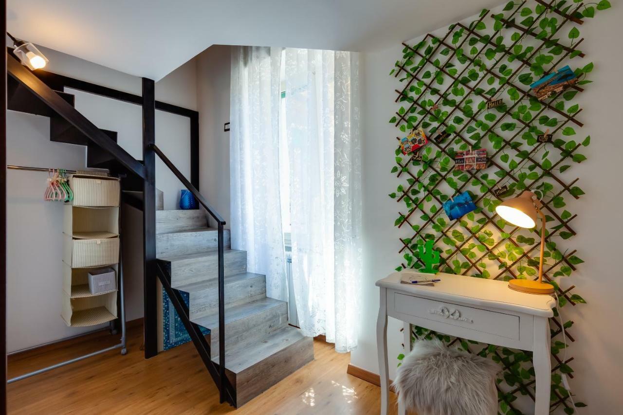 Casa Vacanze Sapienza 29 Napoli Esterno foto