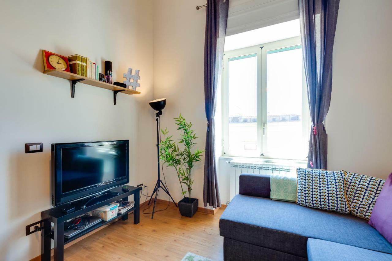 Casa Vacanze Sapienza 29 Napoli Esterno foto